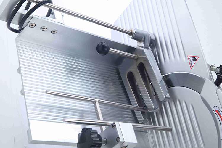 εμπορική μηχανή κοπής κρέατος