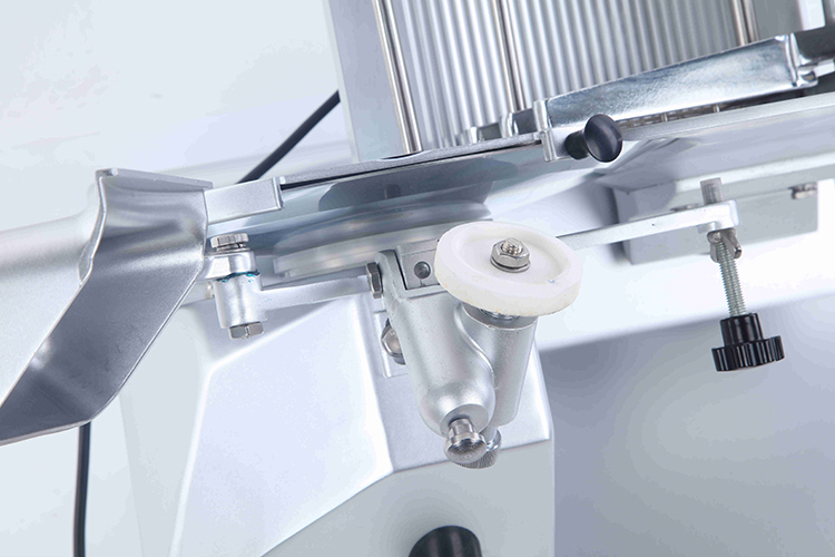 μηχανή κοπής κρέατος