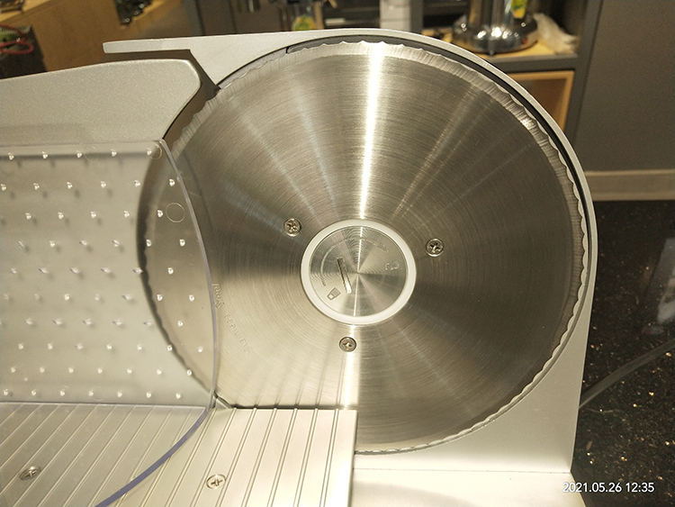 Πωλείται μηχανή κοπής κρέατος